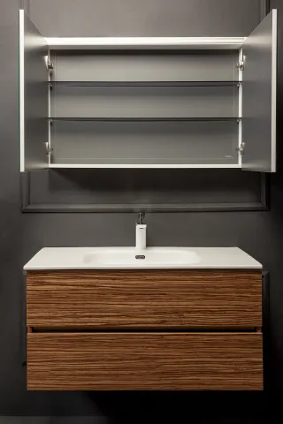 Зеркальный шкаф с подсветкой 100 см ArmadiArt Vallessi